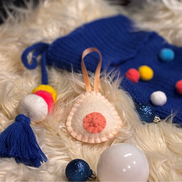 Peach Boob / Breast Christmas Ornament - Picture 1 of 5